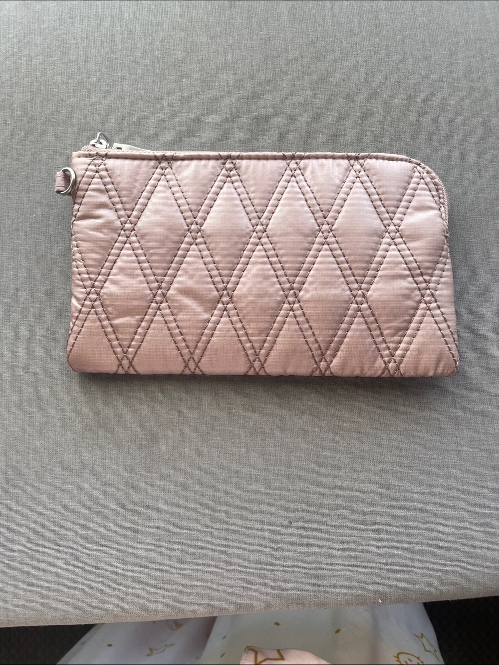 Baggallini Rose Metallic Quilt Crossbody - Picture 7 of 8